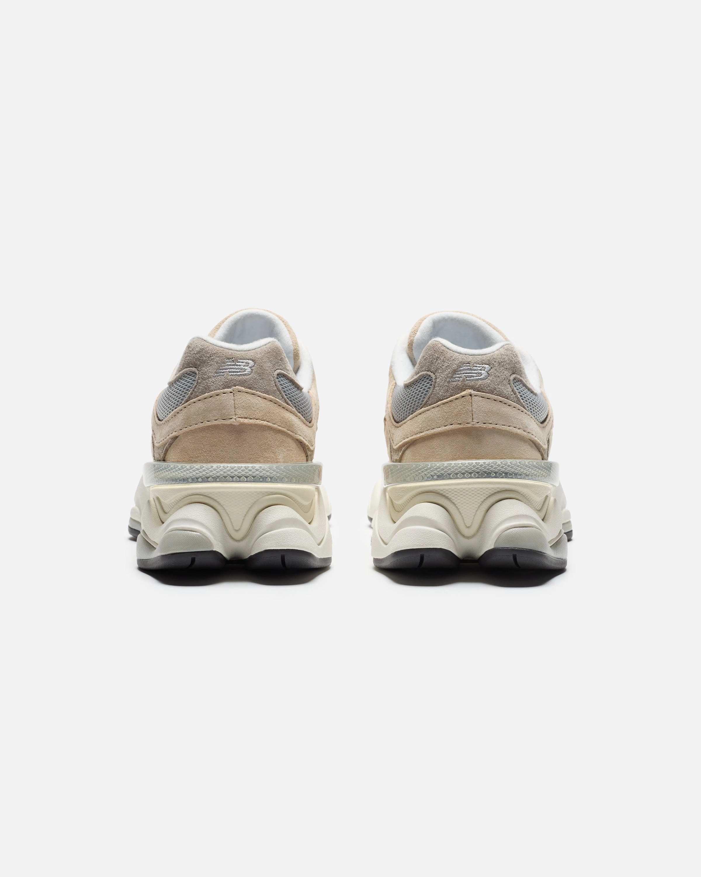 NEW BALANCE 9060 - LIGHTBROWN Reebok Originals
