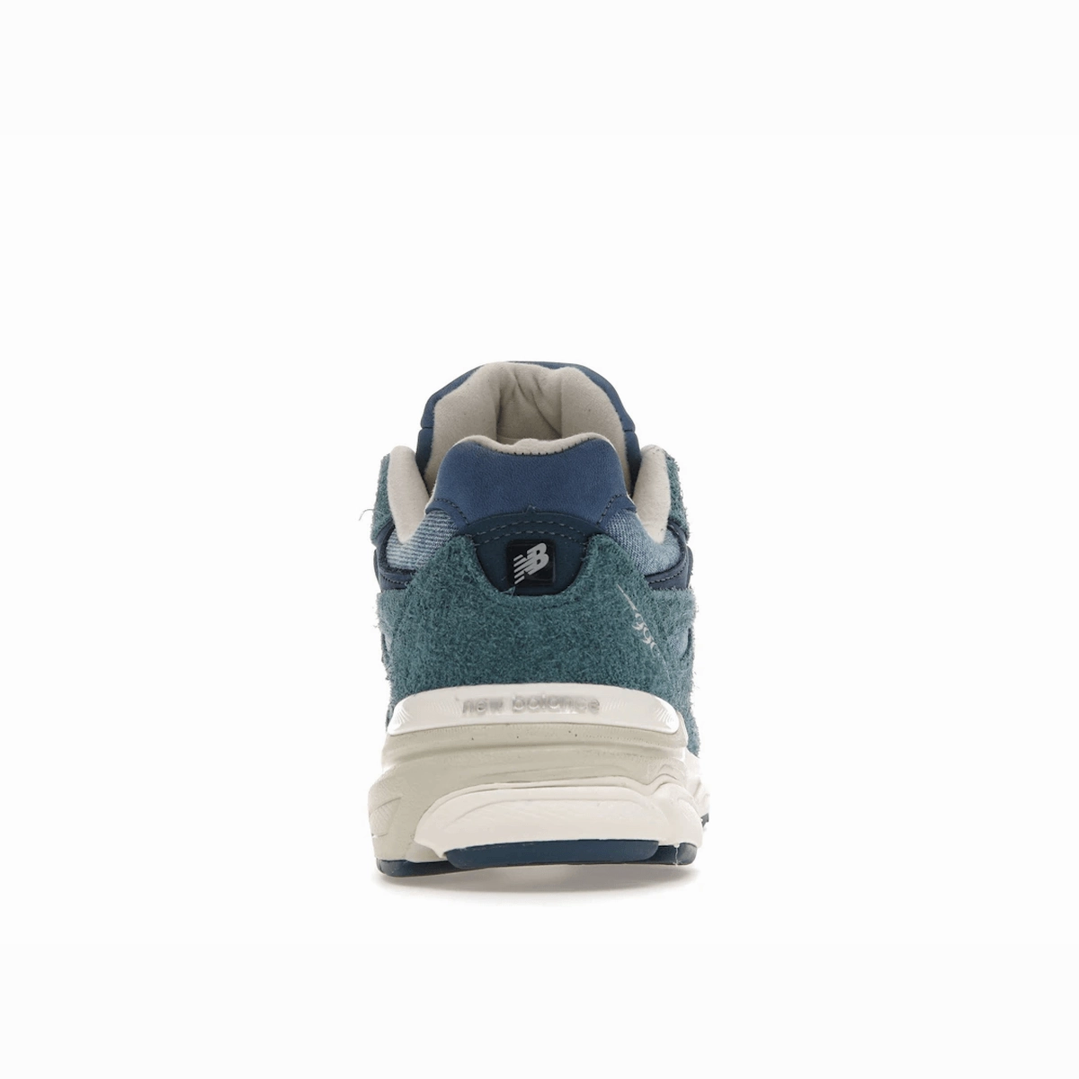 New Balance 990v3 MiUSA Levi's Denim New Balance 990 collection
