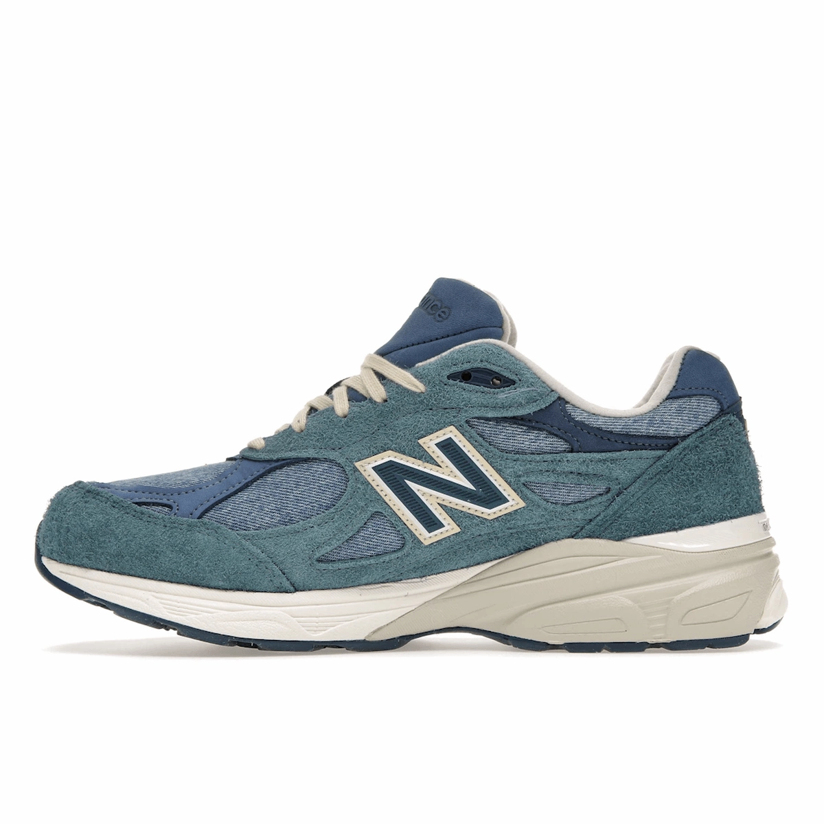 New Balance 990v3 MiUSA Levi's Denim New Balance 990 collection