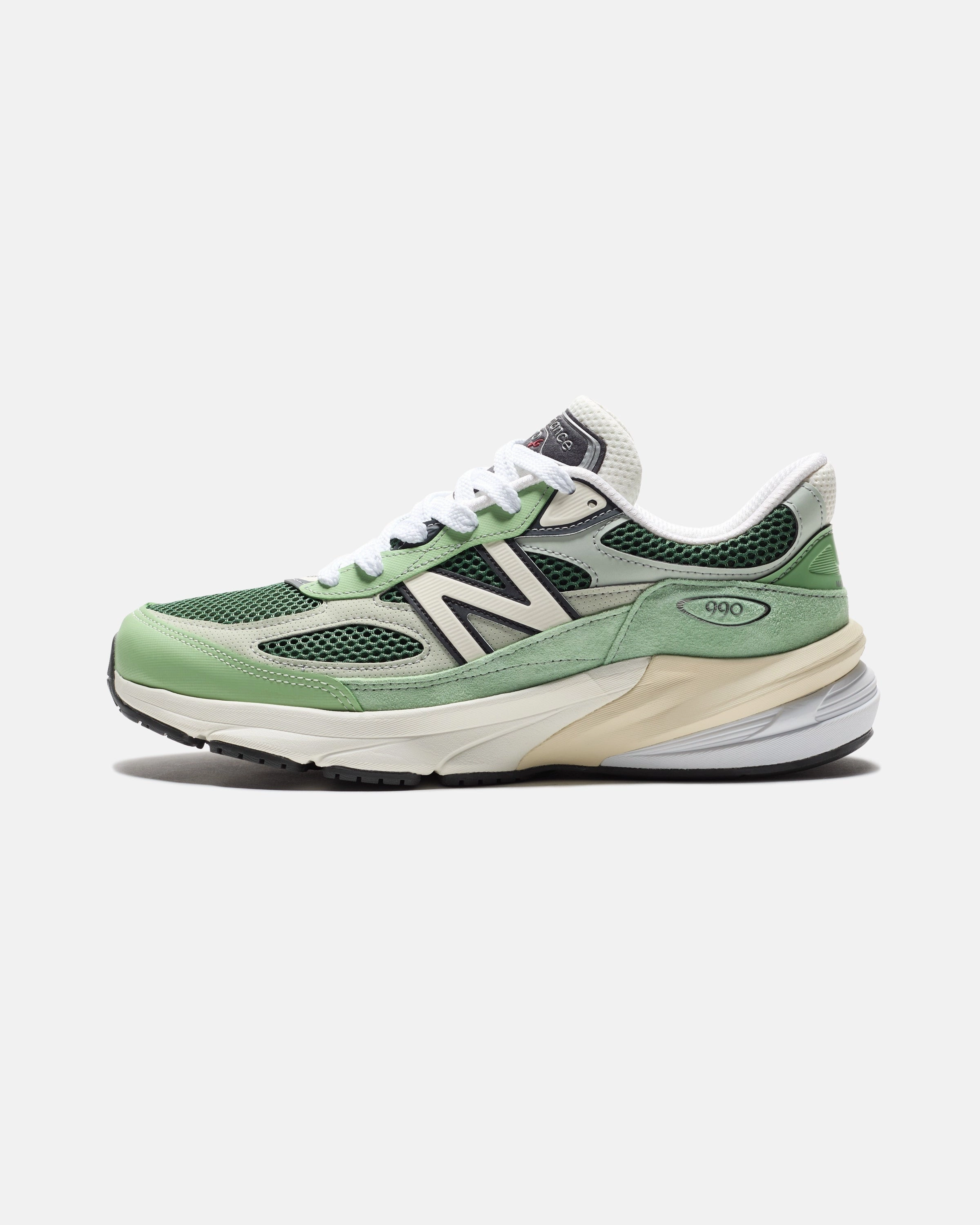 NEW BALANCE 'MADE IN USA' 990v6 - AVOCADO Reebok Originals