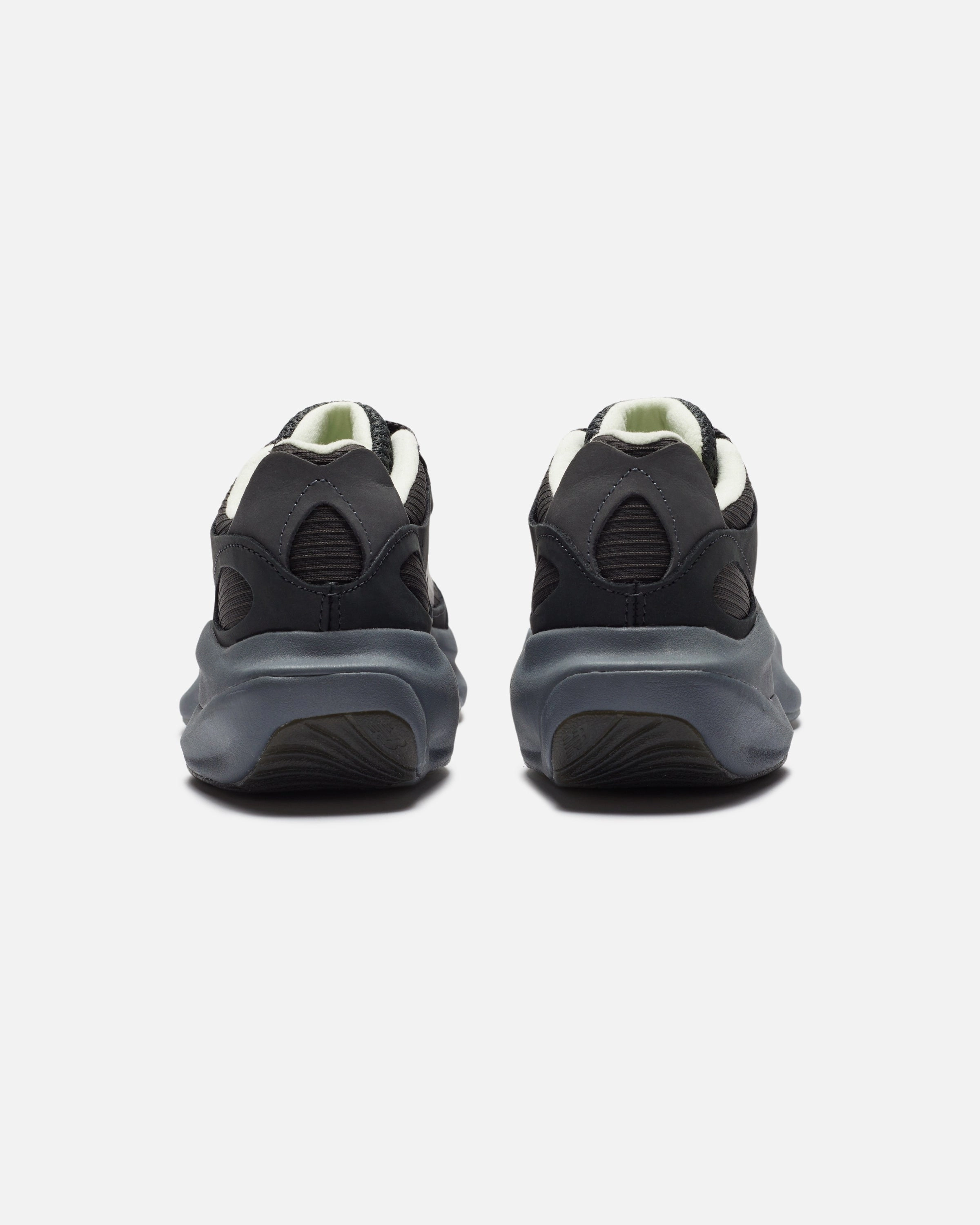 NEW BALANCE WARPED RUNNER - GREY Reebok Originals