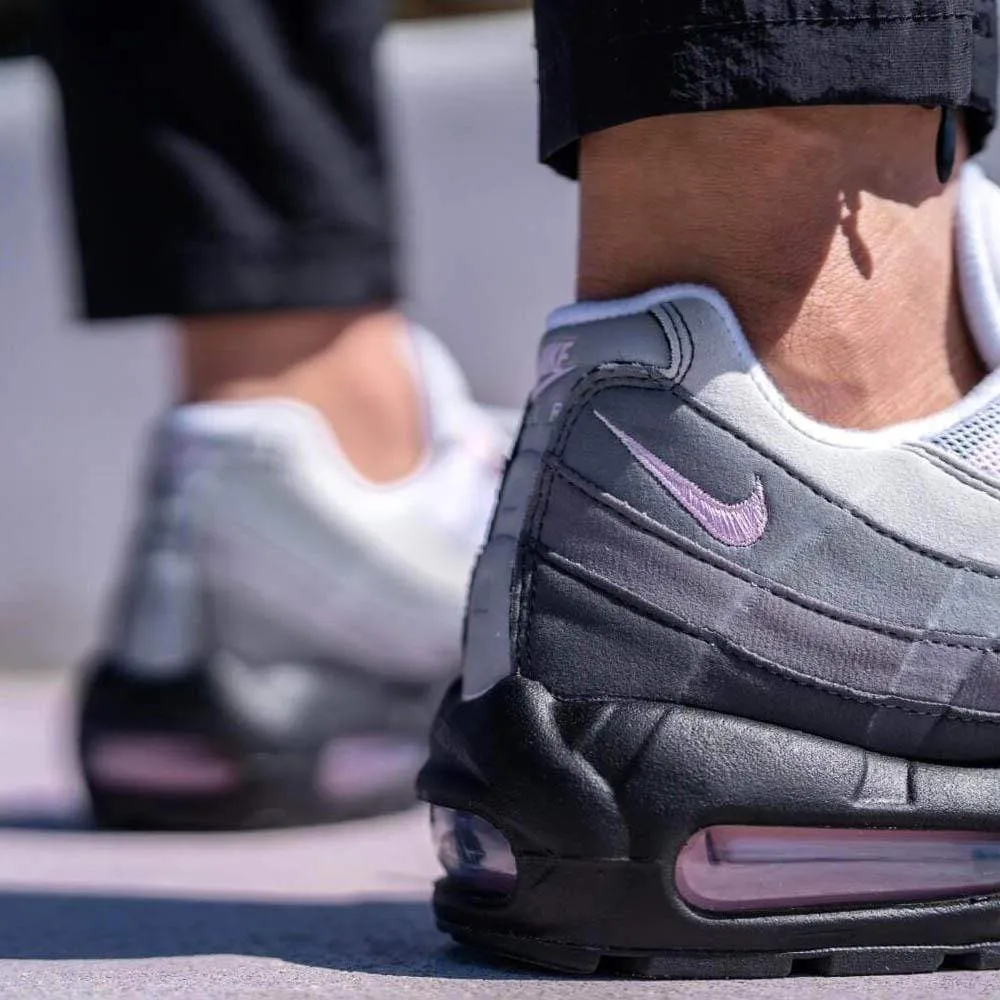 Nike Air Max 95 'Pink Foam' Nike Max 95 versions