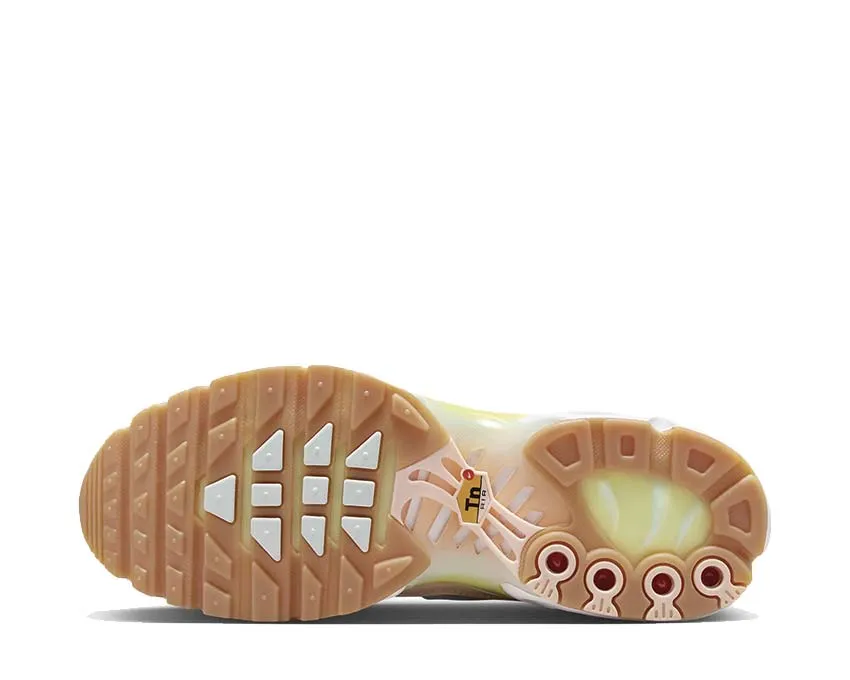 Nike Air Max Plus W "Crimson Tint" Nike Max Plus edition