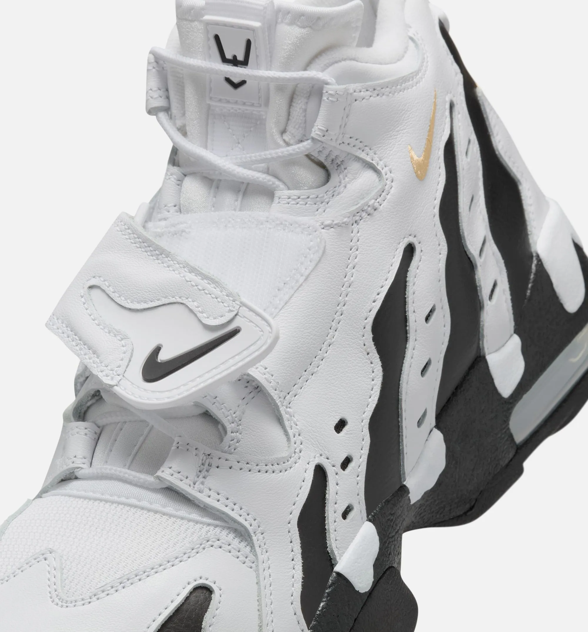Nike Clothing Air DT Max '96 Colorado Away Mens Lifestyle Shoe - White/Black/Vegas Gold