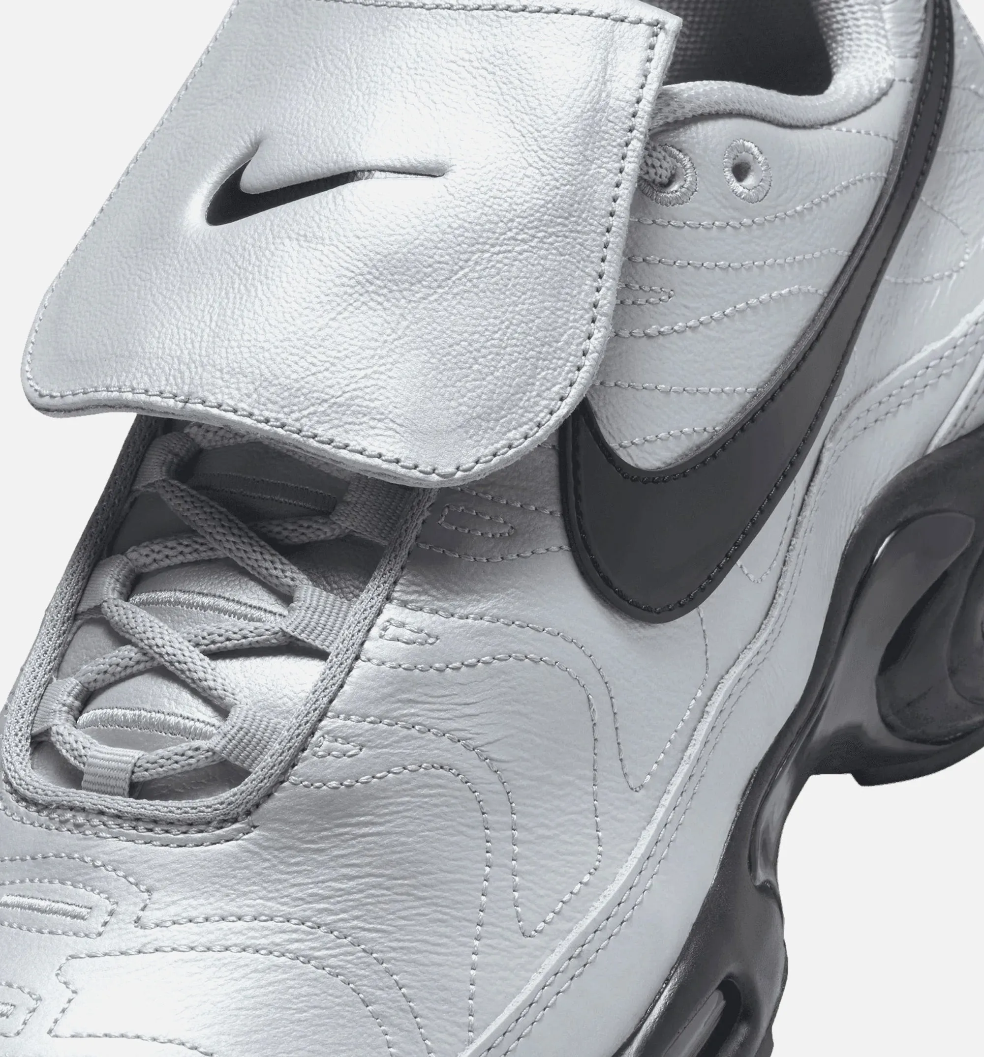 Nike Clothing Air Max Plus TNPO Wolf Grey Mens Lifestyle Shoe - Wolf Grey/Metallic Silver/Black