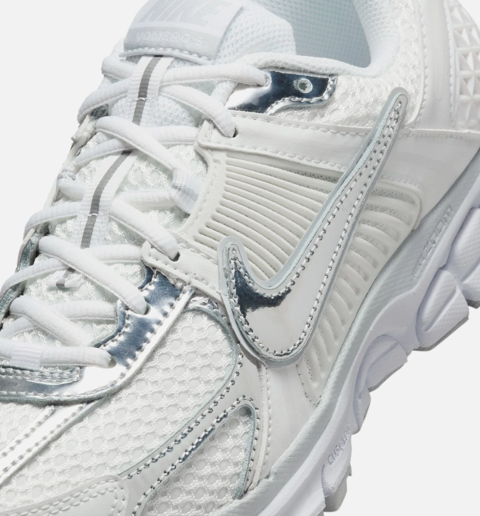 Nike Clothing Zoom Vomero 5 Womens Lifestyle Shoe - White/Metallic Silver/Summit White
