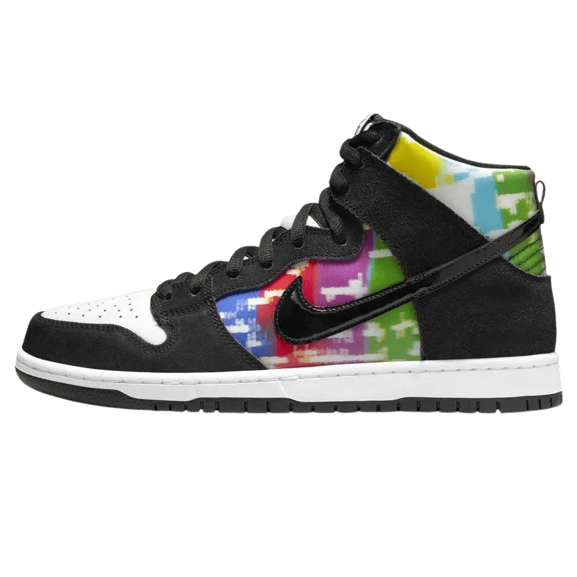 Nike Dunk High SB 'TV Signal' Nike SB skate shoes with padded support and grip