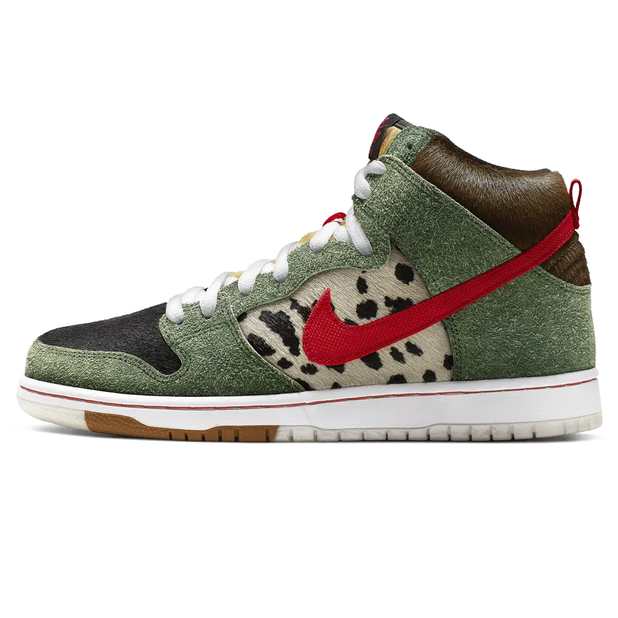 Nike Dunk High SB 'Walk The Dog' Nike SB skate shoes with padded support and grip
