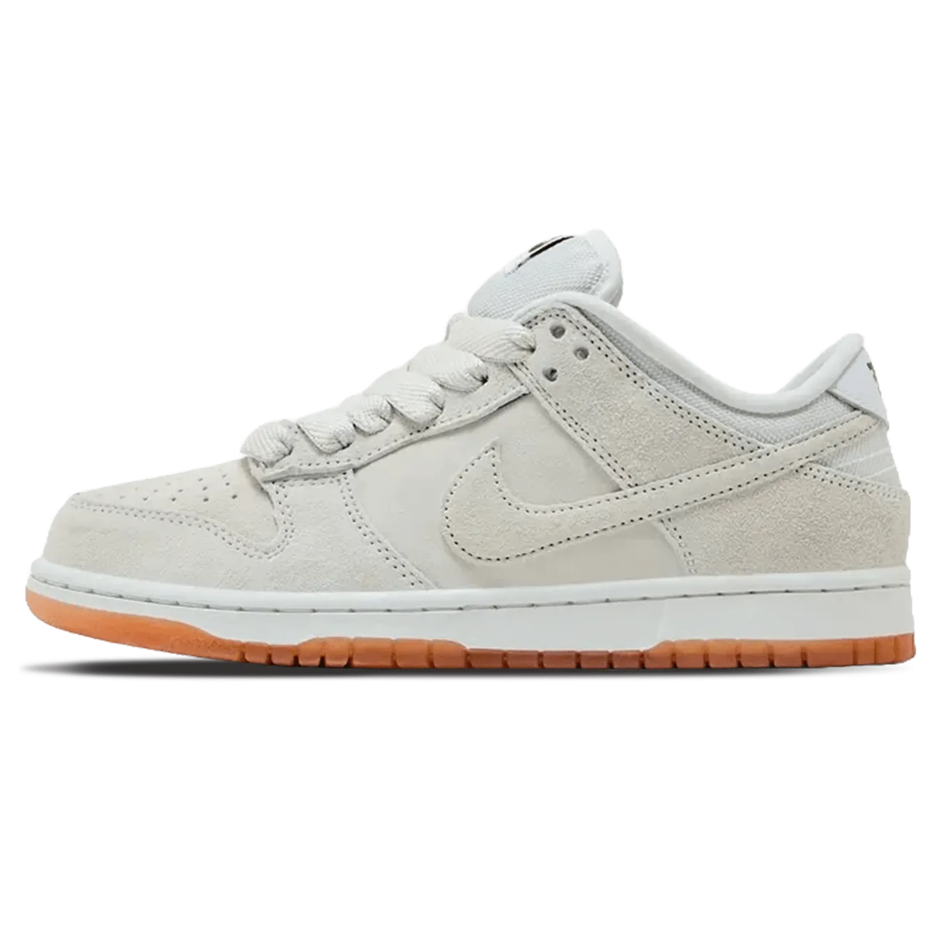 Nike Dunk Low Pro SB B 'Pale Ivory' Nike SB skate shoes with padded support and grip