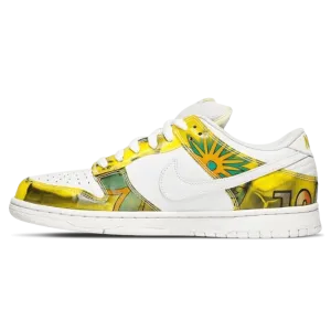 Nike Dunk Low Pro SB 'De La Soul' Nike SB skate shoes with padded support and grip