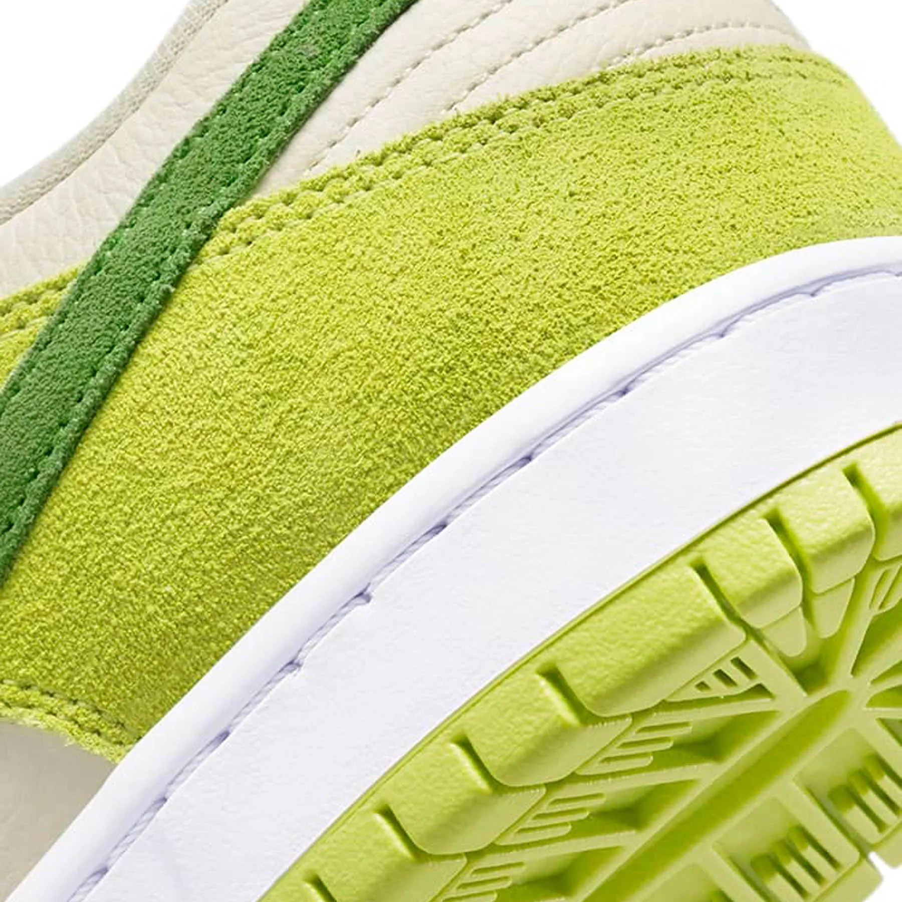 Nike Dunk Low Pro SB 'Fruity Pack - Green Apple' Nike SB skateboarding shoes