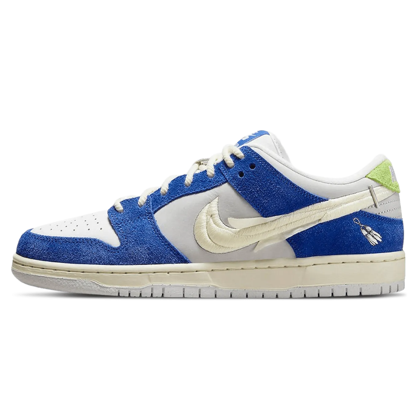 Nike Dunk Low Pro SB x Fly Streetwear Nike SB skate shoes with padded support and grip