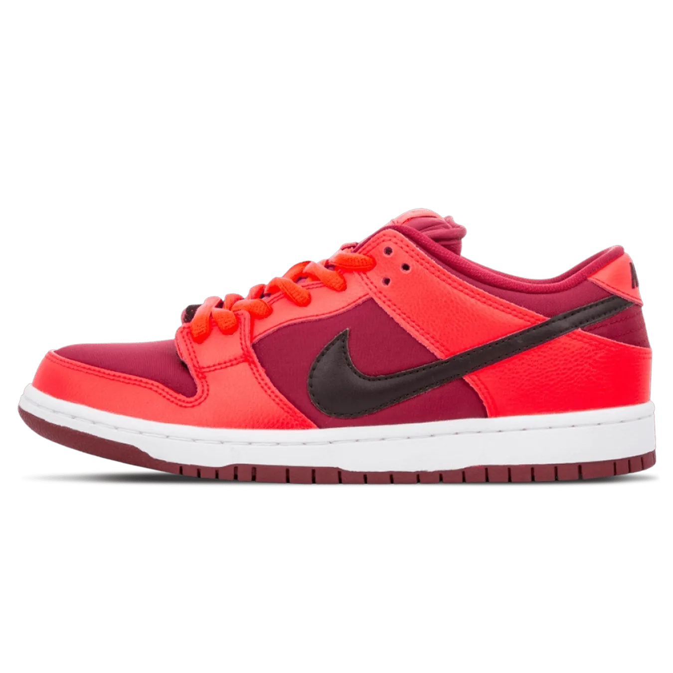 Nike Dunk Low SB 'Laser Crimson' Nike SB skate shoes with padded support and grip