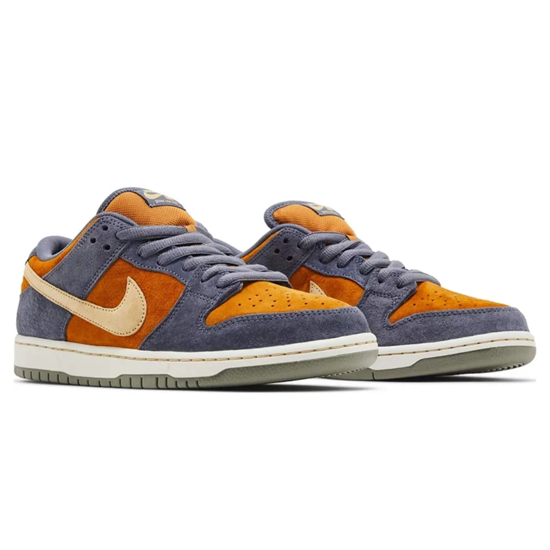 Nike Dunk Low SB 'Light Carbon Monarch' Nike SB skateboarding shoes