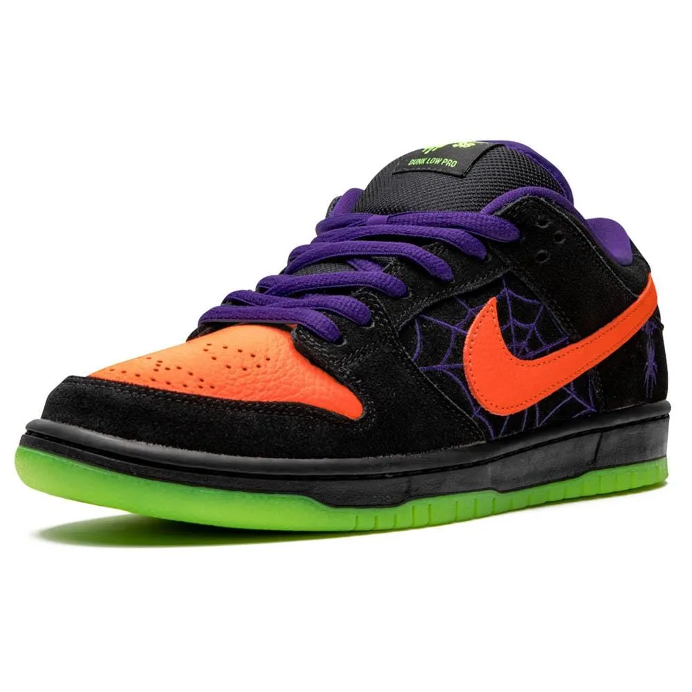 Nike Dunk Low SB 'Night of Mischief' Nike SB skateboarding shoes
