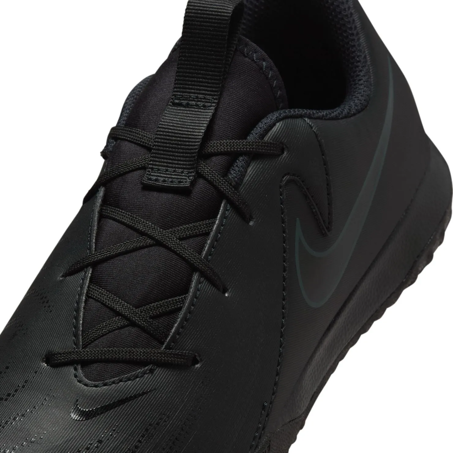 Nike Jr. Phantom GX 2 Academy IC Phantom series
