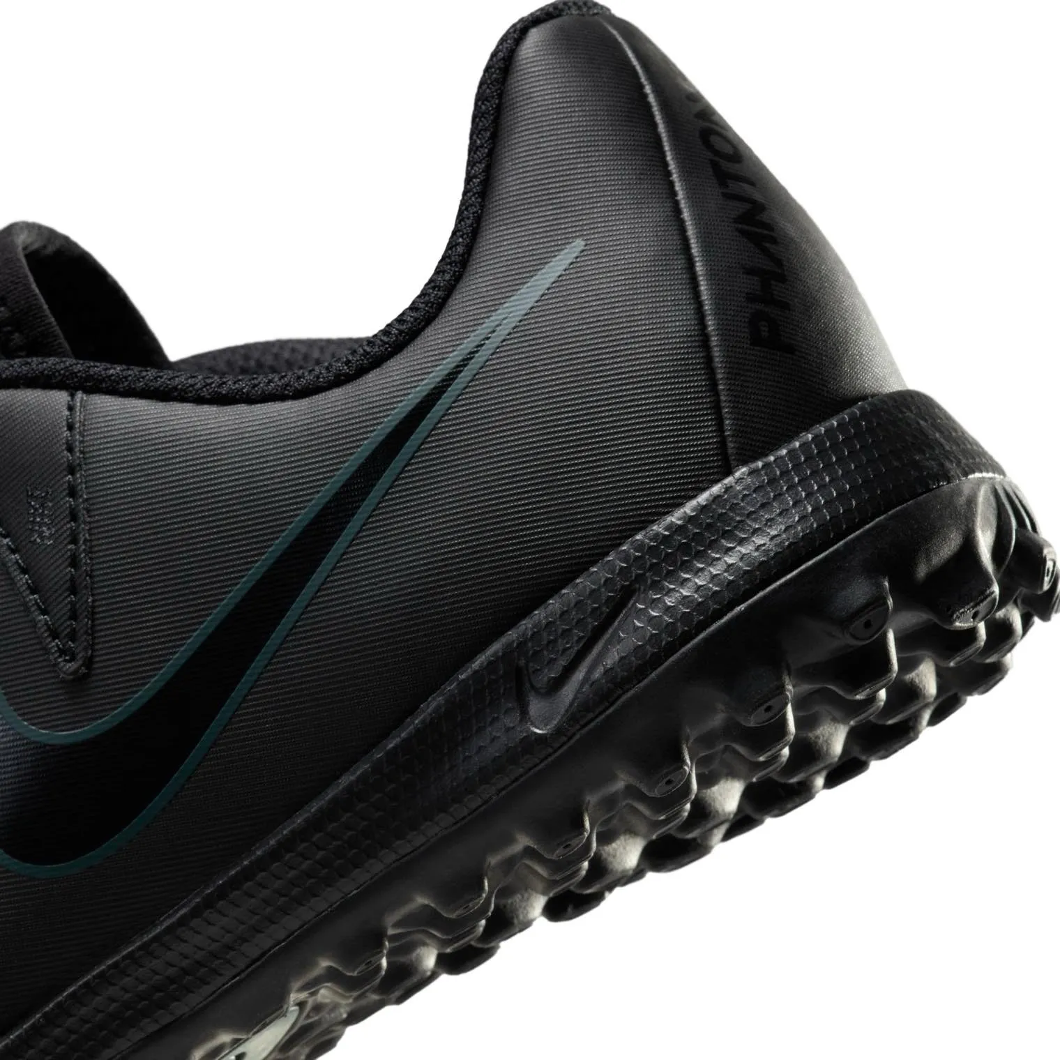 Nike Jr. Phantom GX 2 Academy TF Phantom series
