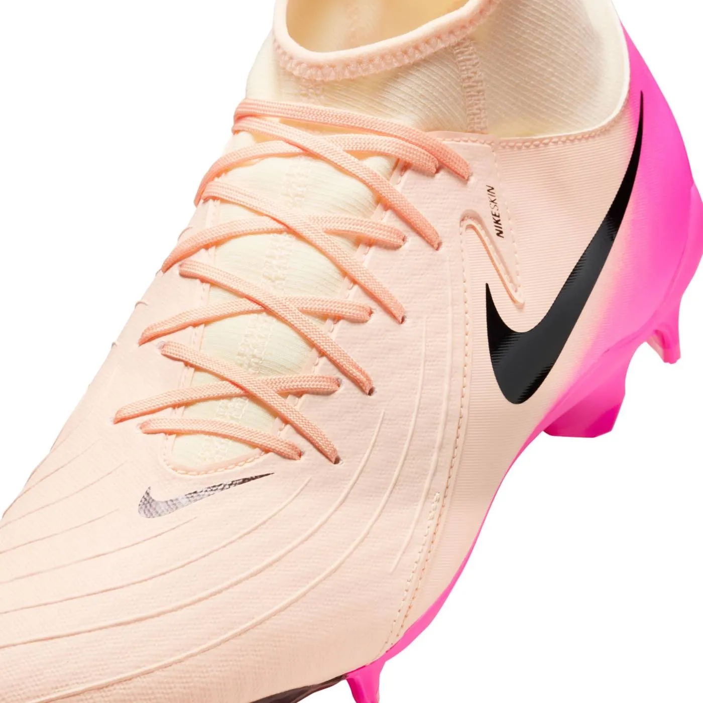 Nike Phantom Luna 2 Academy MG Phantom series