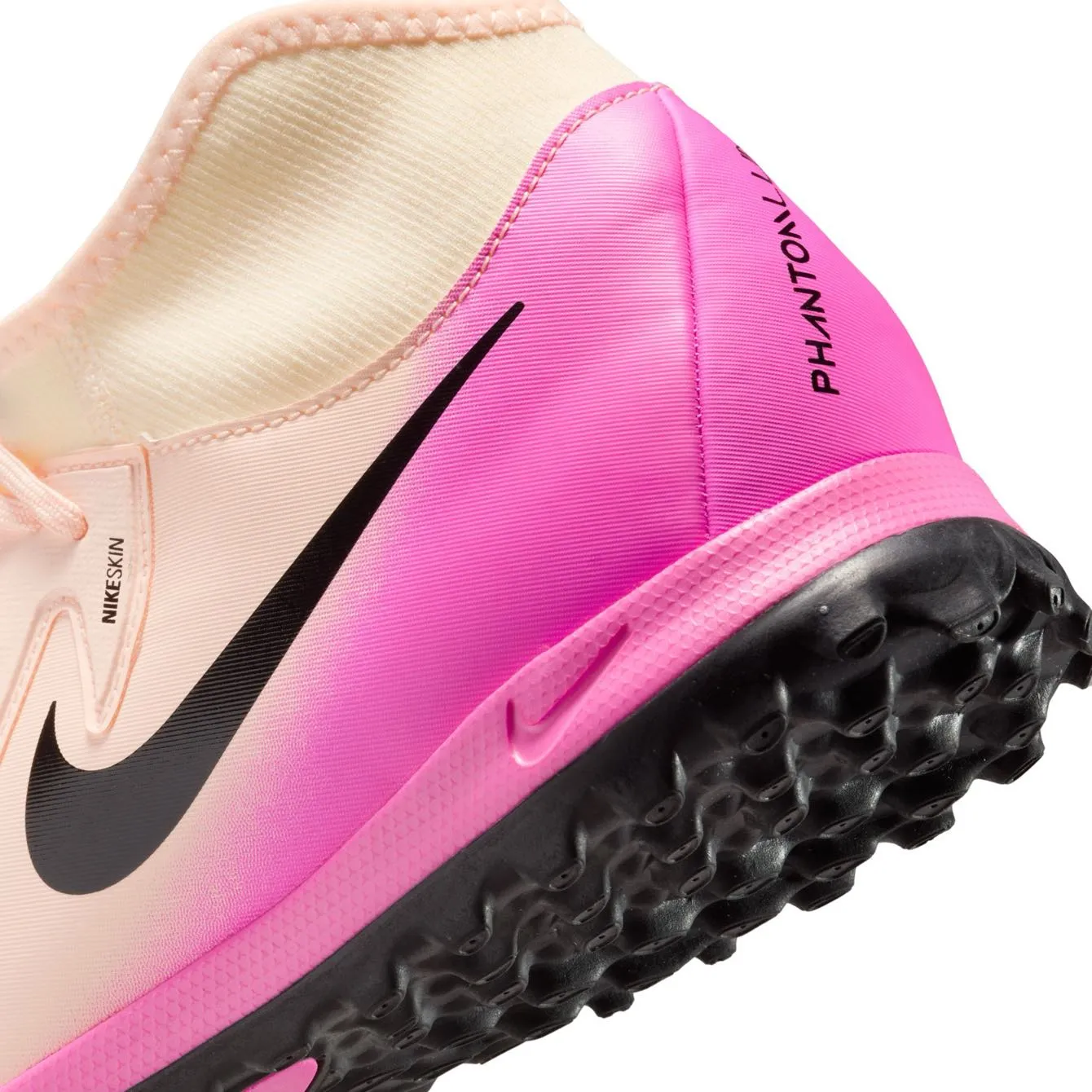 Nike Phantom Luna 2 Academy TF Phantom series