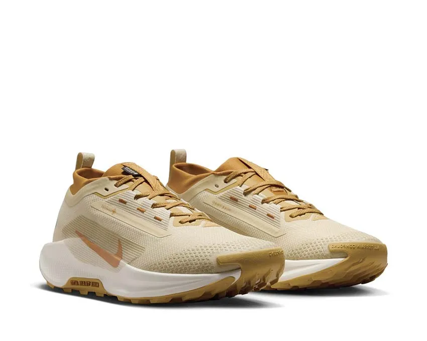 Nike Shoes Nike Pegasus Trail 5 Gore-Tex "Team Gold"