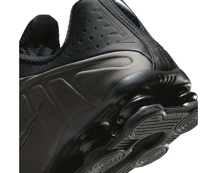 Nike Shox R4 "Black Crimson" Shox models