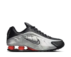 Nike Shox R4 "Metallic Silver" nike shox classic shock-absorbing sneakers