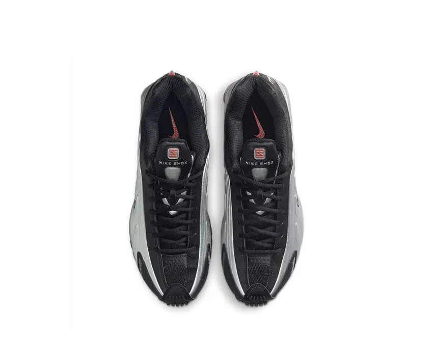 Nike Shox R4 "Metallic Silver" Shox models