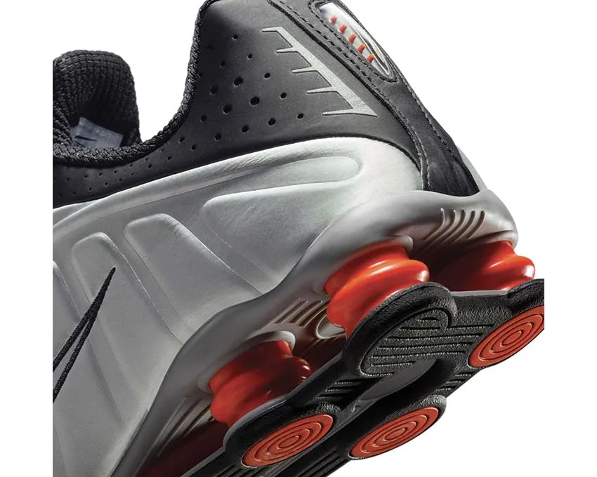 Nike Shox R4 "Metallic Silver" Shox models