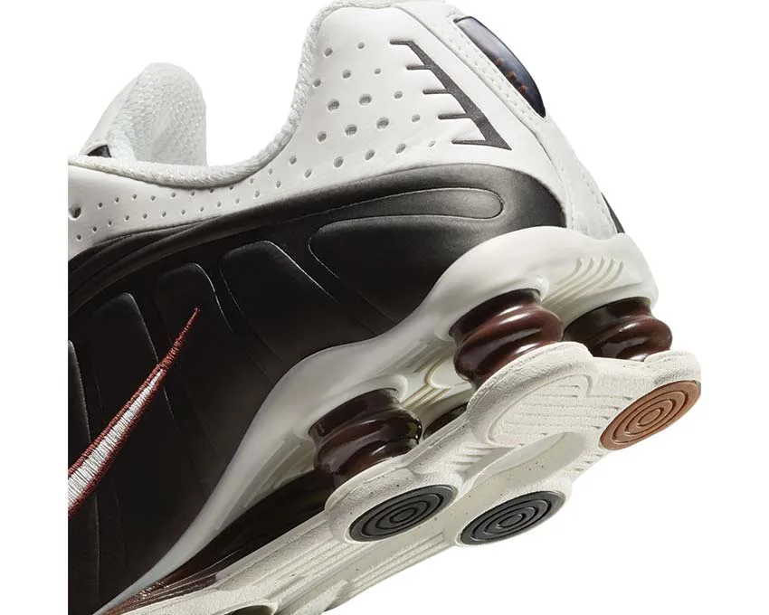 Nike Shox R4 W "Sail Black" Shox models
