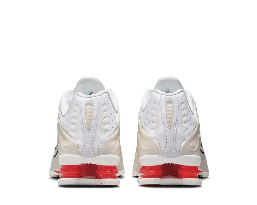 Nike Shox R4 W "White Phantom" Shox models