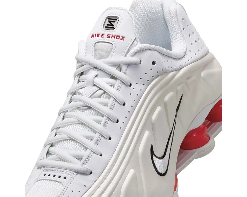 Nike Shox R4 W "White Phantom" Shox models