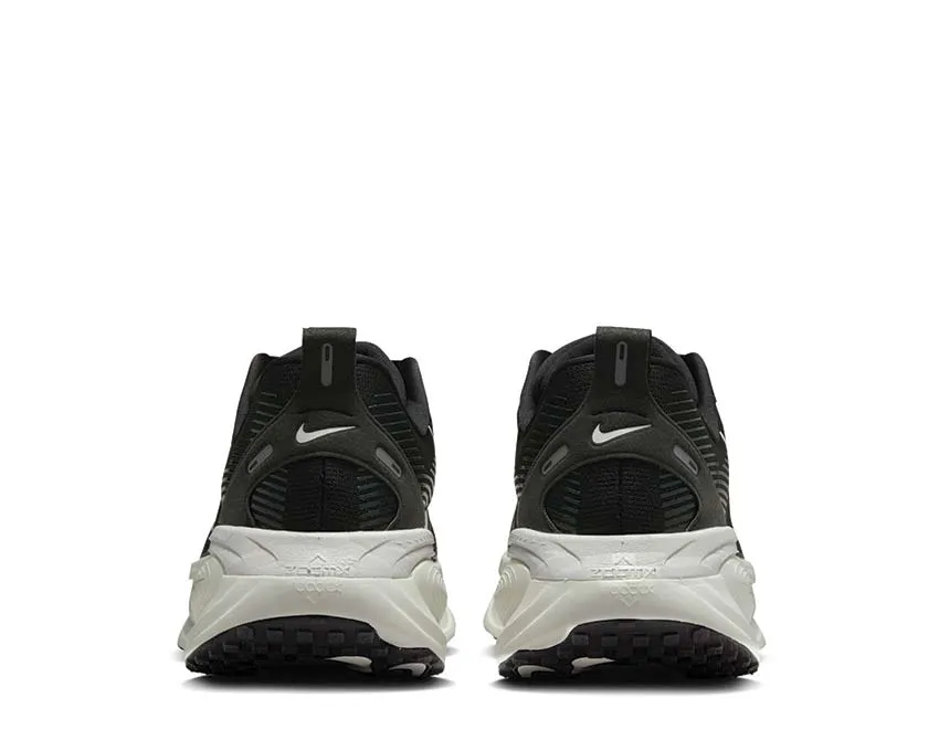 Nike Vomero 18 "Black" Nike running shoes