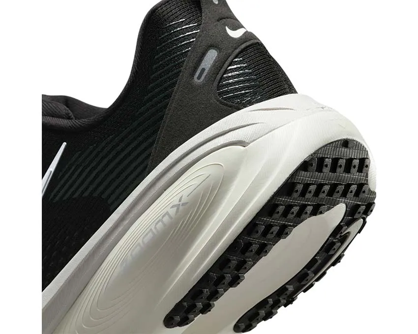 Nike Vomero 18 "Black" Nike running shoes