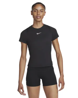 Nike Women's Nikecourt Advantage Top - 010 Clothing Nike Women