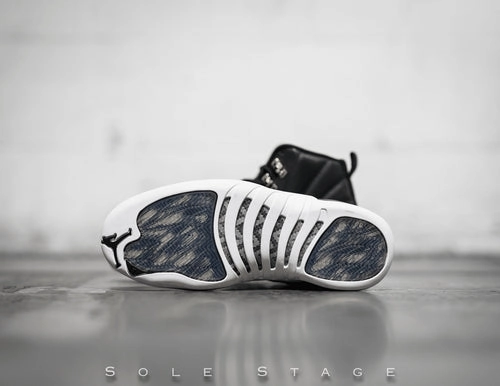 Nike Air Jordan 12 Retro Wings 848692-033 Structured basketball trainers