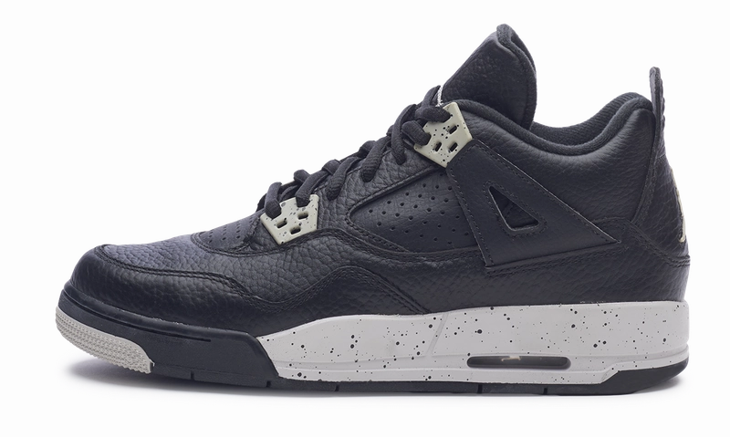 nike Air Jordan 4 Retro BG 'Oreo'GS) 2015 Jordan 4 bold design sneakers