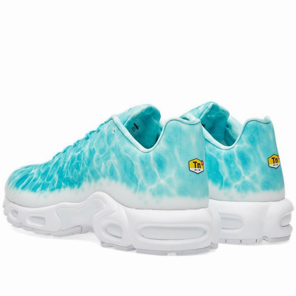 NIKE AIR MAX PLUS GPX PREMIUM SP Turbo Green & White Max Plus collection