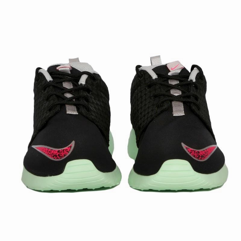 Nike Roshe Run FB Mint Yeezy Yeezy futuristic fashion sneakers