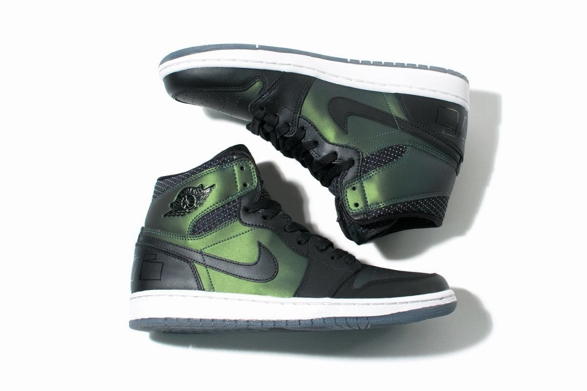 Nike SB Air Jordan 1 QS 'Iridescent Green-Black' Nike SB skateboarding shoes