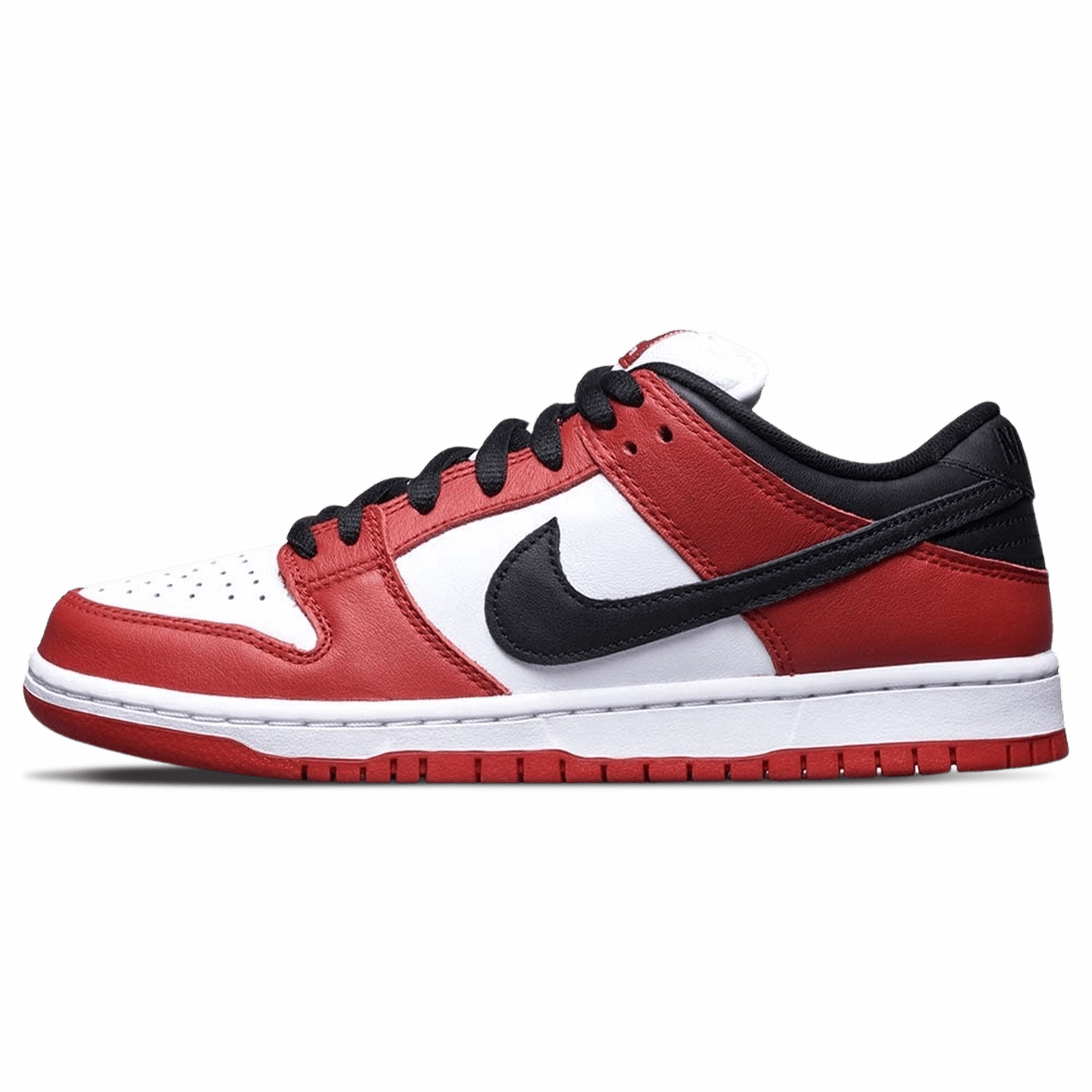 Nike SB Dunk Low Chicago Nike SB skate shoes with padded support and grip