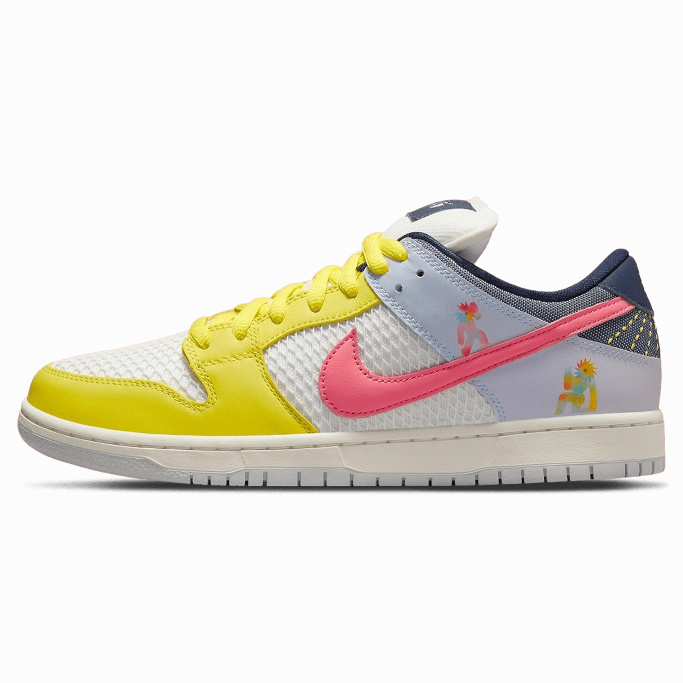 Nike SB Dunk Low "Be True" Nike SB skate shoes with padded support and grip