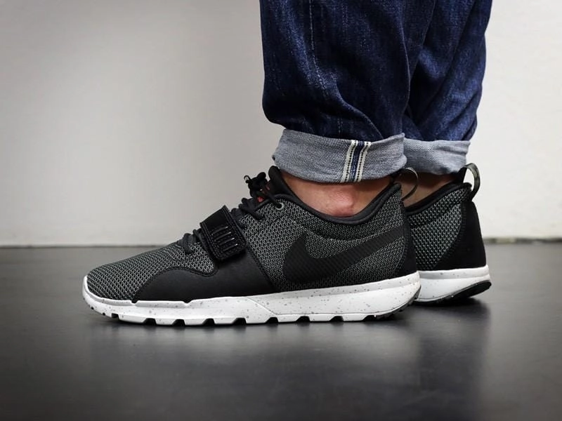 Nike SB Trainerendor Iron Green Black Silver Nike SB skateboarding shoes