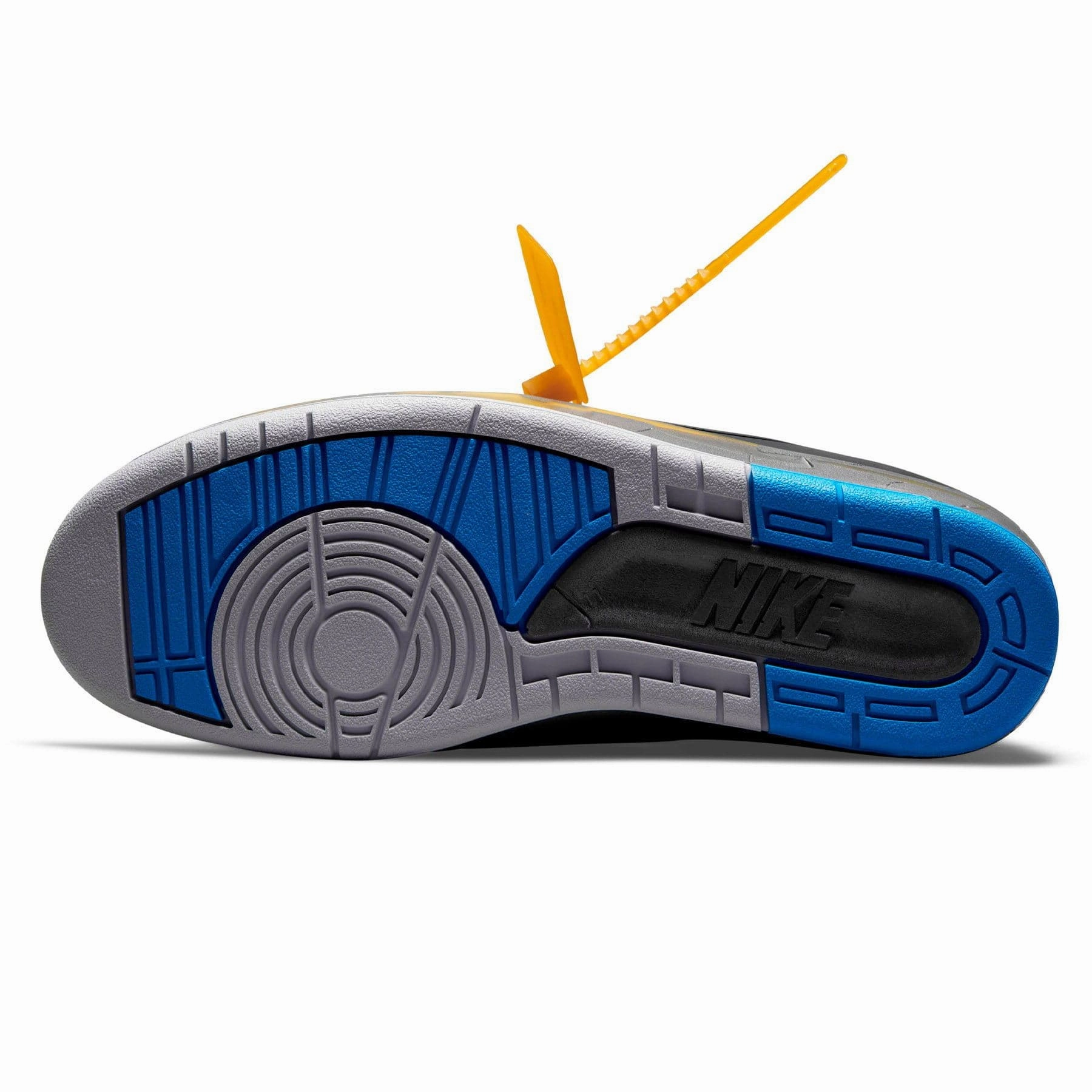 Off-White x Air Jordan 2 Retro Low SP 'Black Varsity Royal' Old-school athletic trainers
