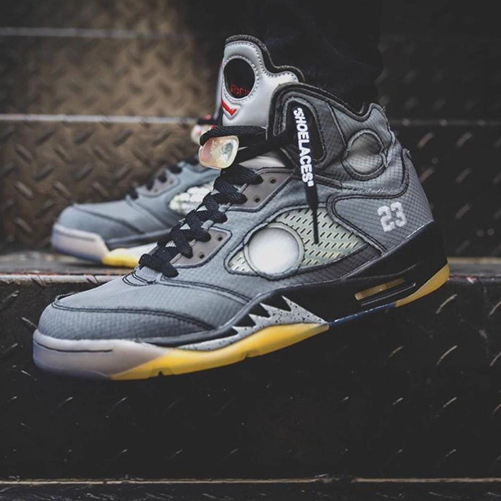 OFF-WHITE x Air Jordan 5 Retro SP 'Muslin' Cushioned active lifestyle kicks