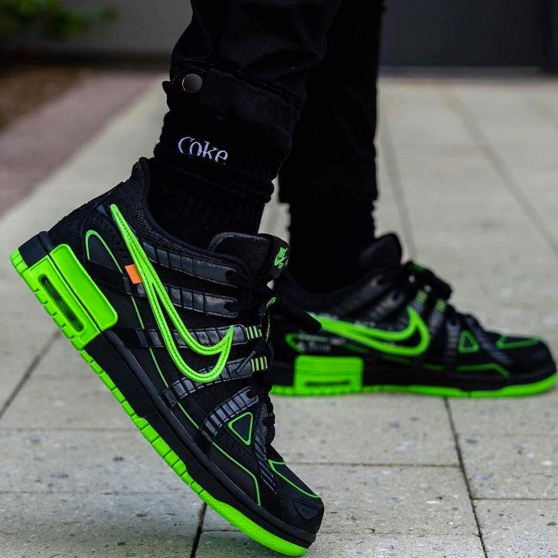 Off-White x Nike Air Rubber Dunk 'Green Strike' Off White Sneakers