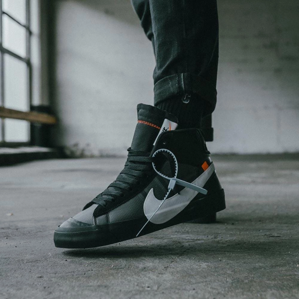 Off-White x Nike Blazer Black SPOOKY PACK Off White Sneakers