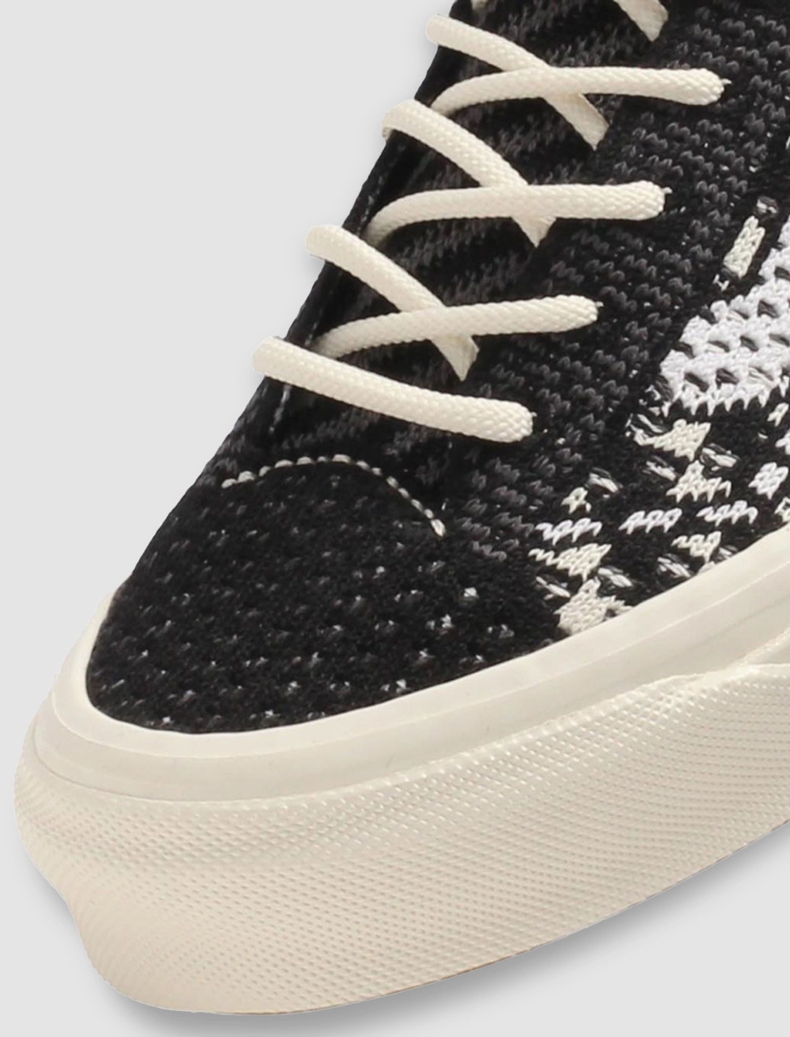 OLD SKOOL 36 EK "BLACK/PEWTER" Classic Vans Footwear