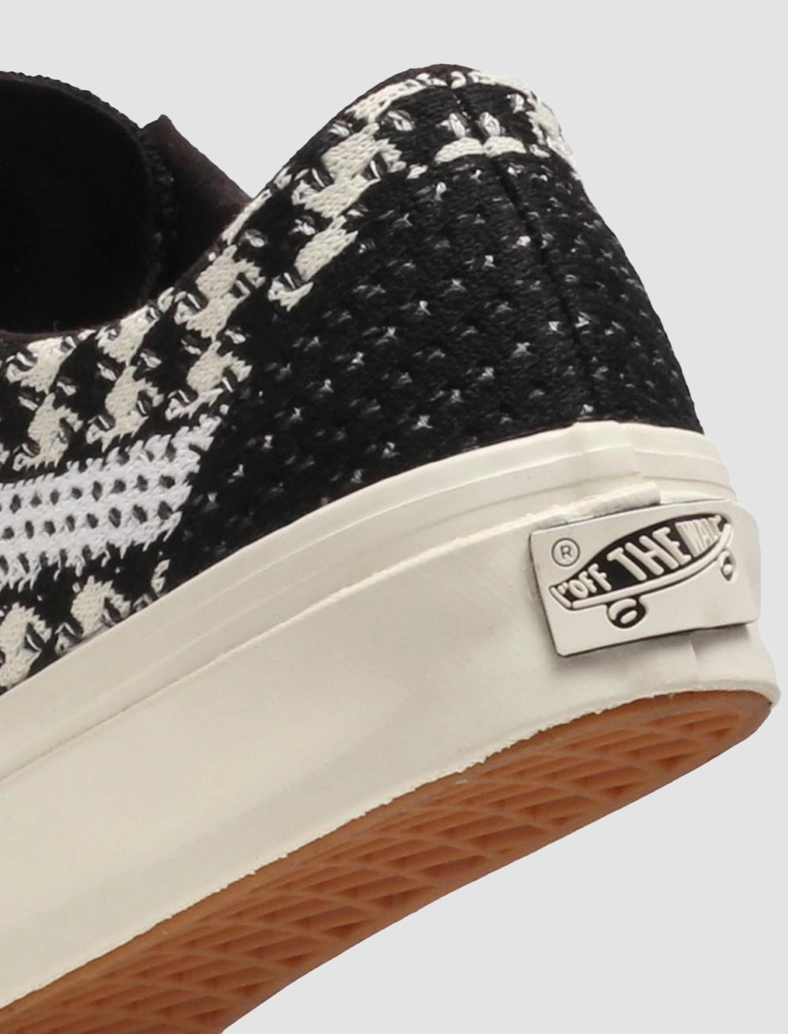 OLD SKOOL 36 EK "BLACK/PEWTER" Classic Vans Footwear