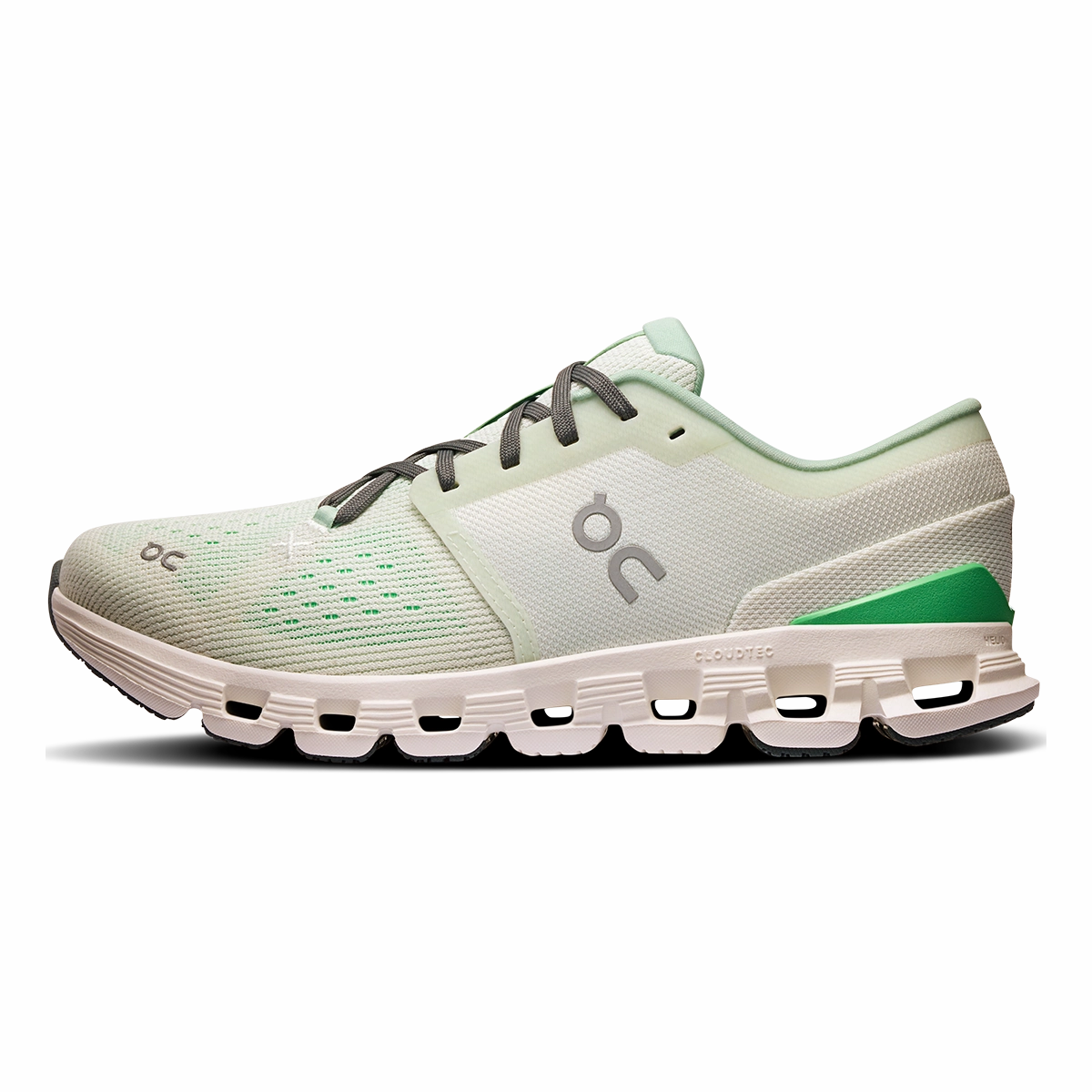 ON Cloud X V4 On Cross Training Shoes