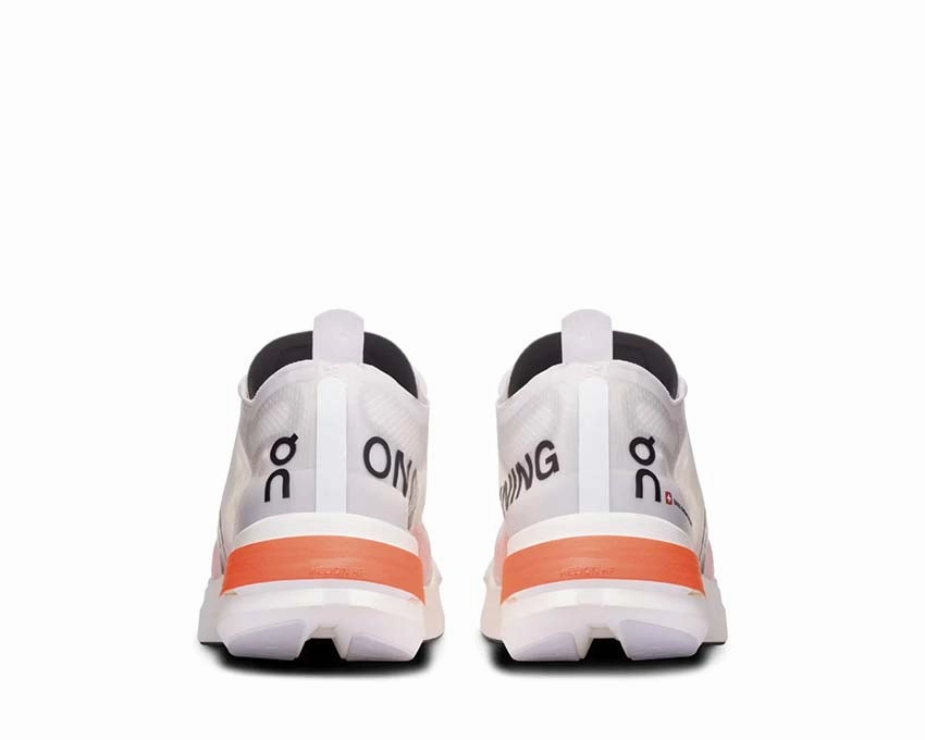 On Cloudboom Strike W On Trail Footwear